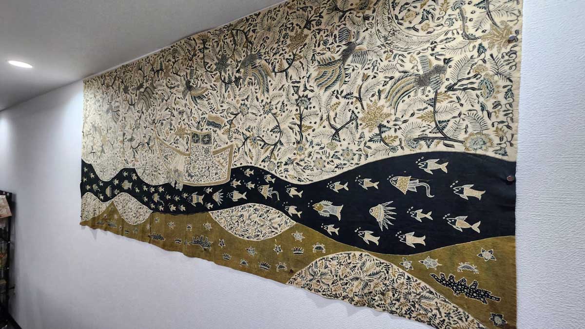 インドラマユの漁船バティック。草木染め