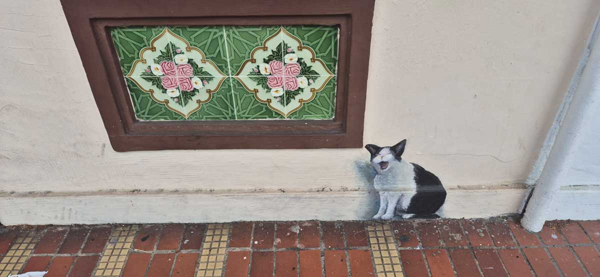 シンガポールの街にねこはおらず、出会えたのは壁画だけ、とのこと（たまさん撮影）
