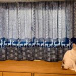［バティックを使う］窓辺にインドネシア　百均のカーテンクリップを使って　